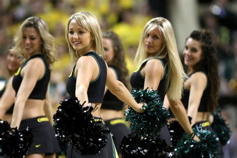 oregon ducks cheer|oregon cheerleaders 2022.